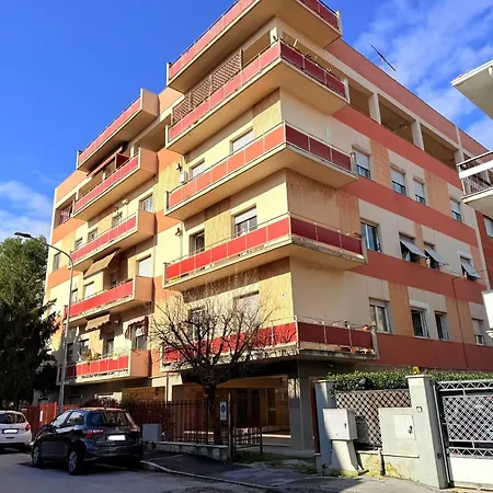 Se214 - Senigallia, Comodo Bilocale Vicino Al Centro Con Corte Esclusiva *